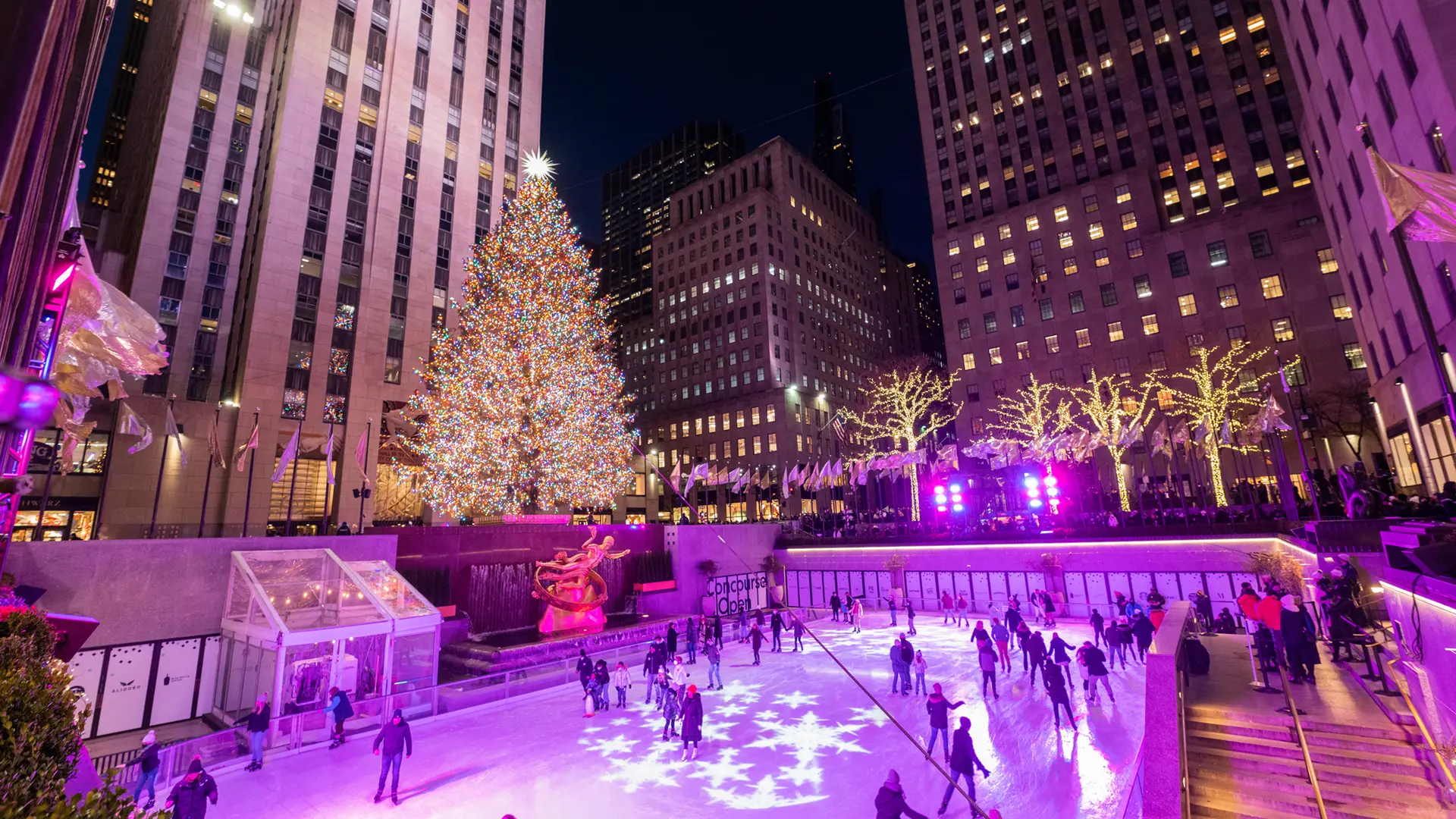 New York Town Car To Rockefeller Center Christmas Tree Lighting new-york-town-car-to-rockefeller-center-christmas-tree-lighting